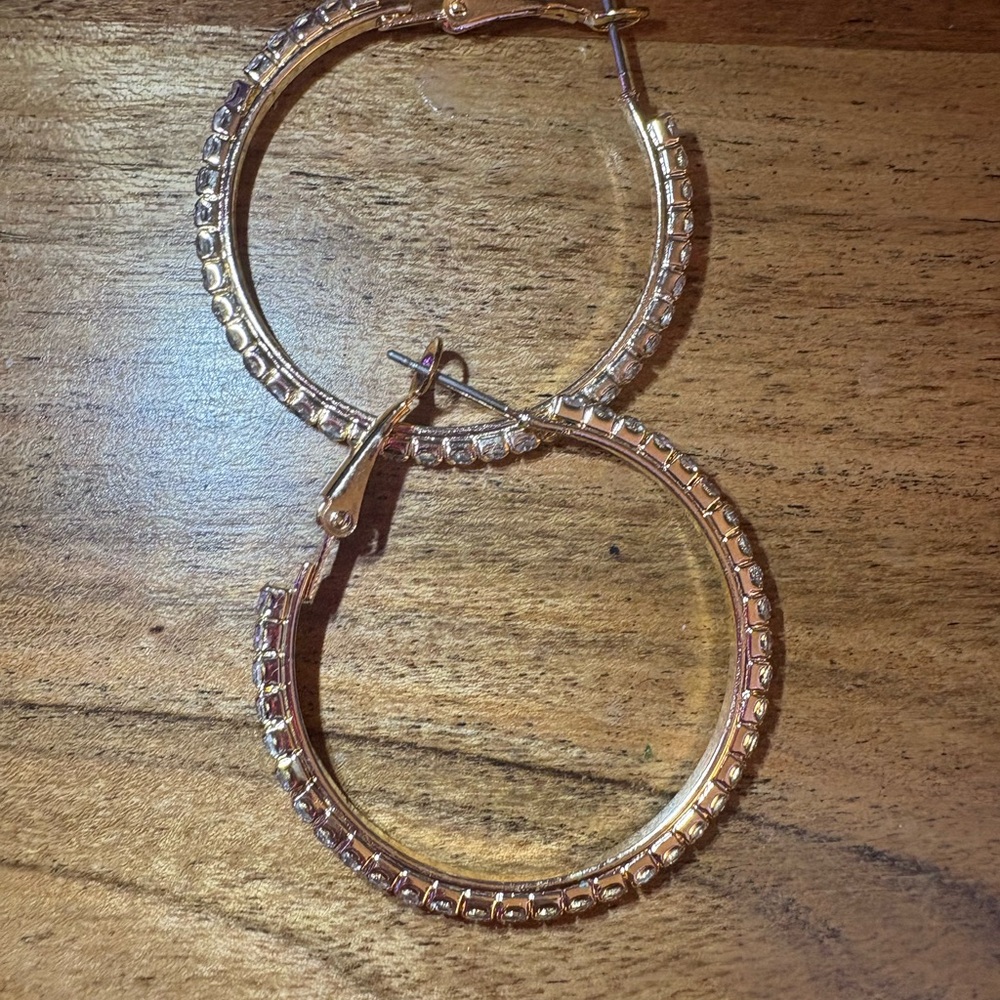 DIAMOND GOLD EARRINGS - Picture 2 of 4